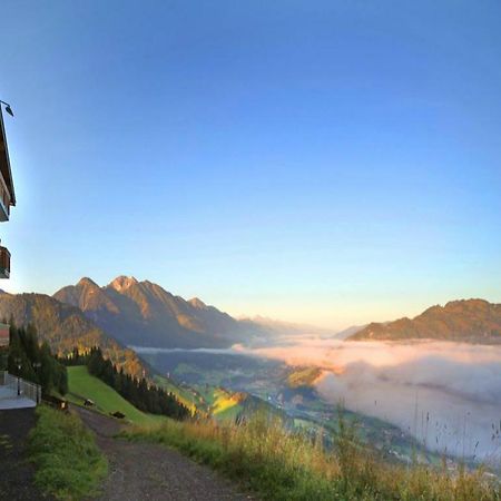 Hotel Hahnbaum Sankt Johann im Pongau Exterior photo